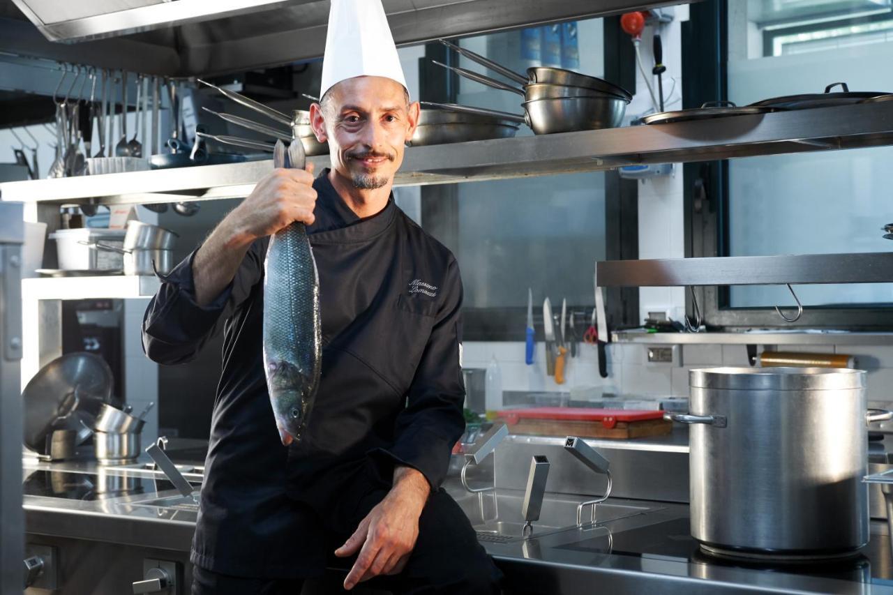 Hotel Ristorante Sogno San Felice del Benaco Eksteriør billede